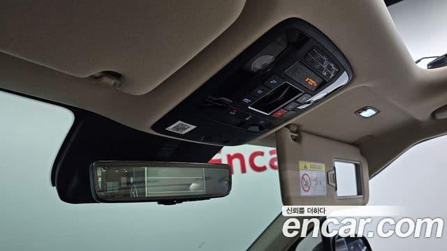 Kia Carnival 2023 — Фото 19/20