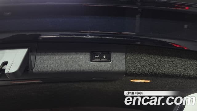 Bentley Bentayga 2019 — Şəkil 17/20