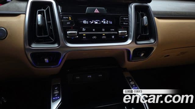 Kia Sorento 2021 — фото 17 из 20