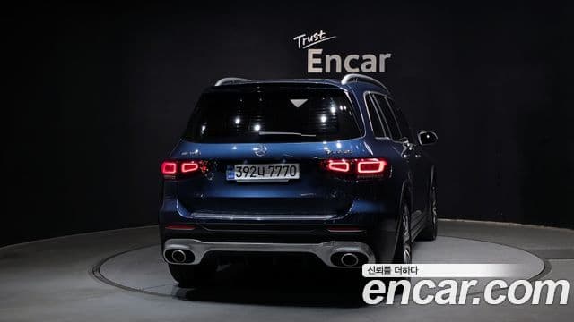 Mercedes-Benz GLB-Class 2021 — Фото 4/20
