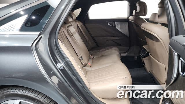 Kia K8 2022 — ფოტო 11/20