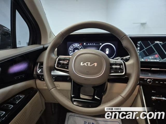 Kia Carnival 2022 — ფოტო 9/19