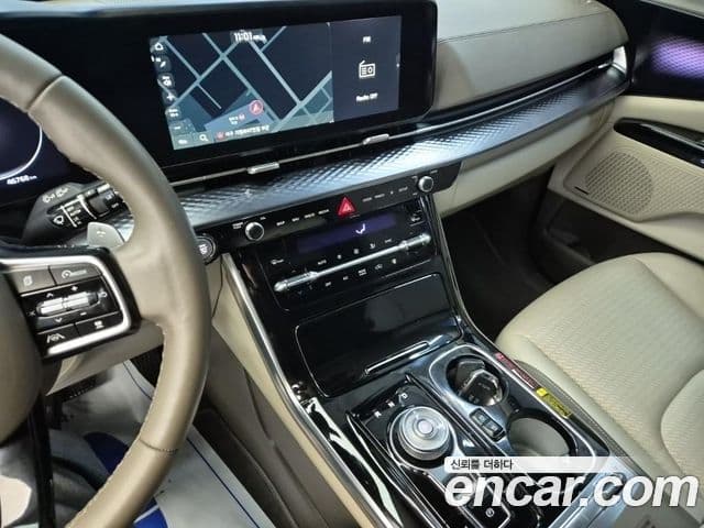 Kia Carnival 2022 — ფოტო 8/19