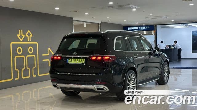 Mercedes-Benz GLS-Class 2025 — Photo 19/19