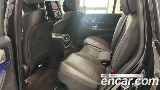 Mercedes-Benz GLS-Class 2025 — Photo 12/19