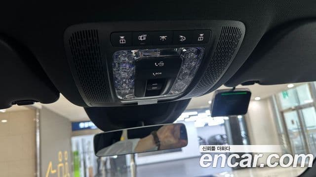 Mercedes-Benz GLS-Class 2025 — Photo 4/19