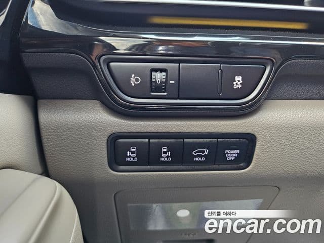 Kia Carnival 2024 — ფოტო 15/20