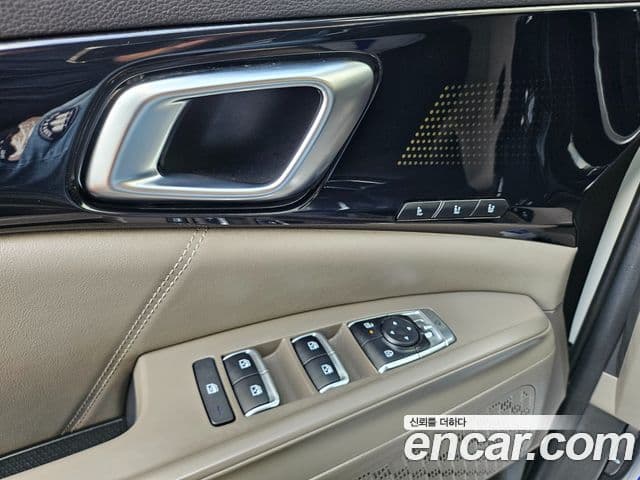 Kia Carnival 2024 — ფოტო 16/20