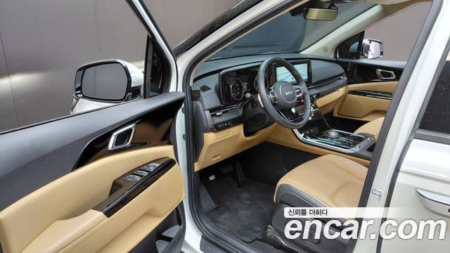 Kia Carnival 2023 — Фото 10/20