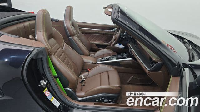 Porsche 911 2022 — Photo 10/31
