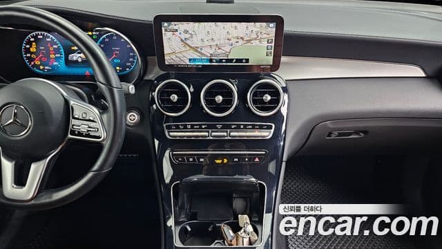 Mercedes-Benz GLC-Class 2022 — ფოტო 19/20
