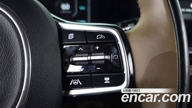 Kia Sorento 2023 — ფოტო 16/20