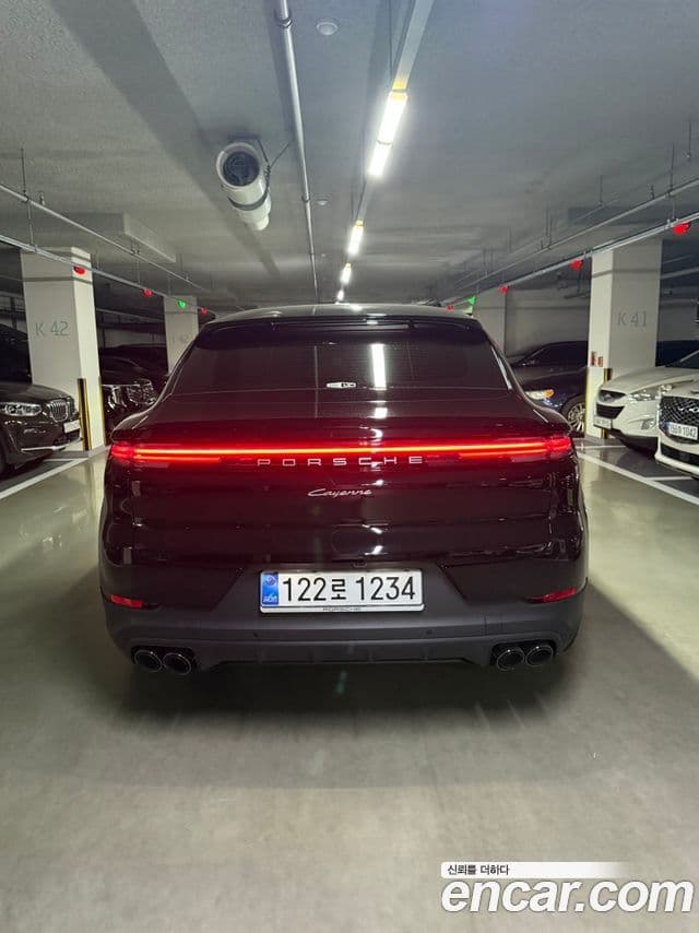 Porsche Cayenne 2026 — ფოტო 1/5