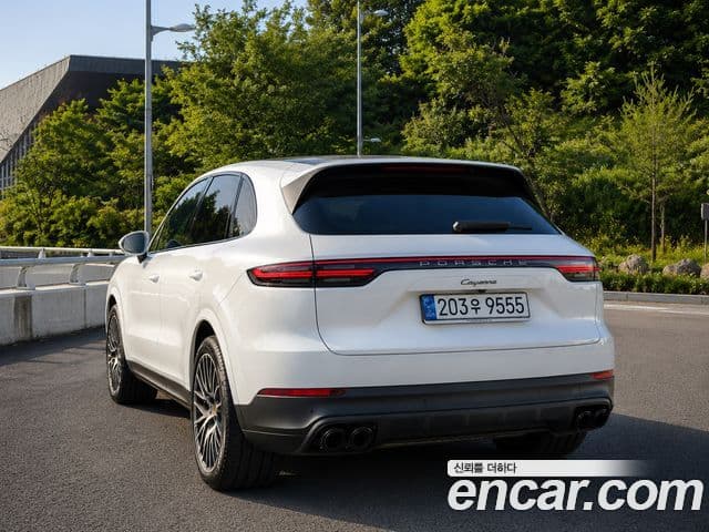 Porsche Cayenne 2022 — Şəkil 1/20