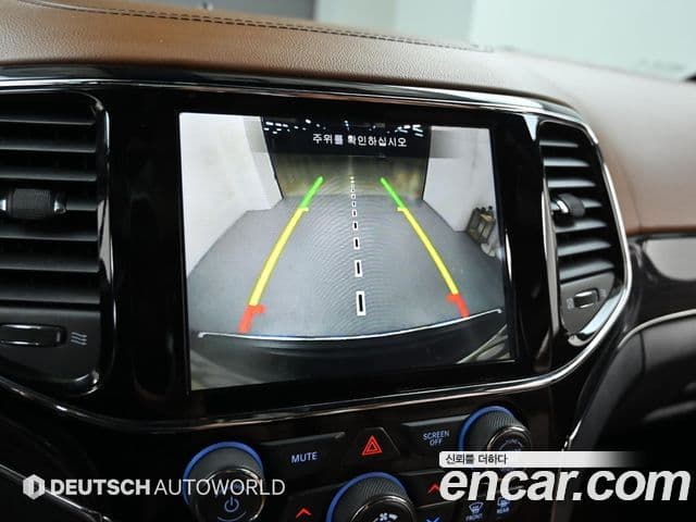 Jeep Grand Cherokee 2020 — Şəkil 15/20