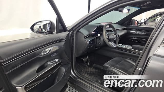 Genesis GV70 2021 — ფოტო 9/20