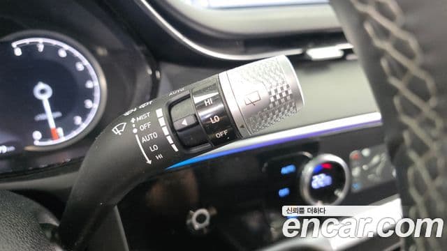 Genesis GV70 2022 — ფოტო 20/20