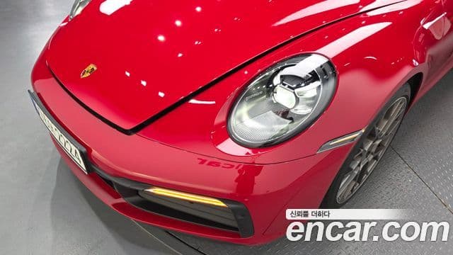 Porsche 911 2021 — Photo 22/32