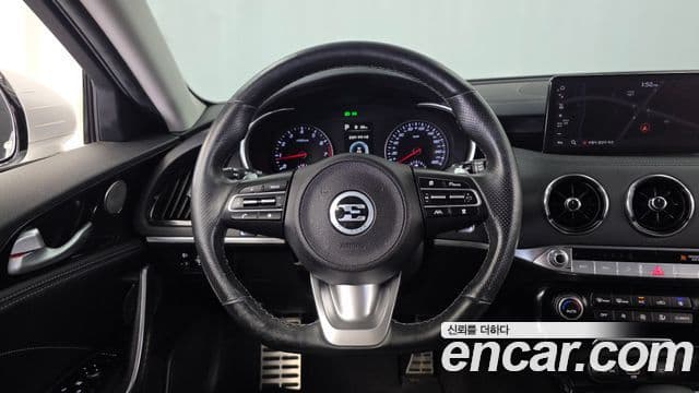 Kia Stinger 2021 — ფოტო 12/20