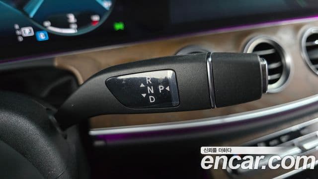 Mercedes-Benz E-Class 2022 — Şəkil 9/20