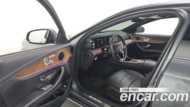 Mercedes-Benz E-Class 2022 — Şəkil 10/20
