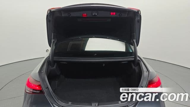 Mercedes-Benz E-Class 2022 — фото 20 из 20