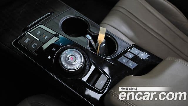 Kia K8 2021 — Şəkil 8/20