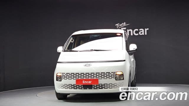 Hyundai Staria 2023 — Şəkil 3/20