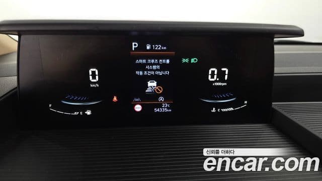 Hyundai Staria 2023 — Фото 8/20