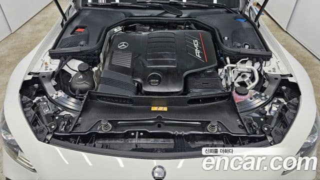 Mercedes-Benz AMG GT 2025 — ფოტო 6/20