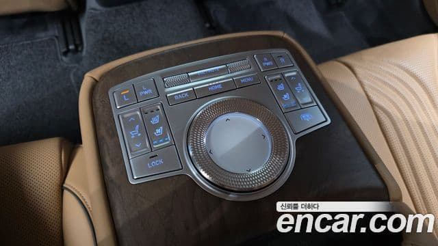 Genesis Electrified G80 2022 — ფოტო 19/20