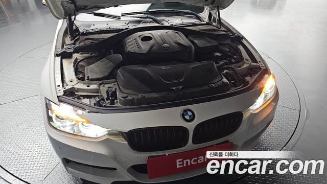 BMW 3 Series 2018 — Şəkil 6/20