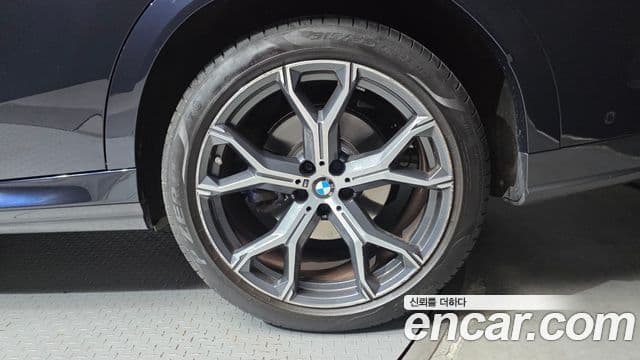 BMW X6 2024 — Photo 10/30