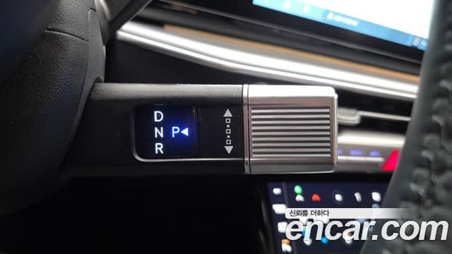 Hyundai Grandeur Hybrid 2023 — Photo 10/20