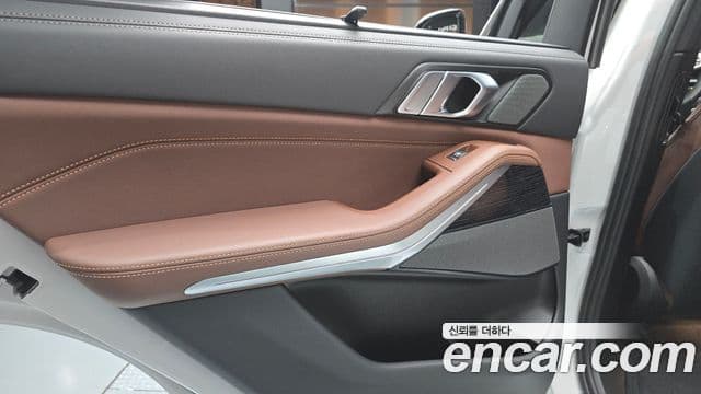 BMW X5 2024 — Photo 17/33