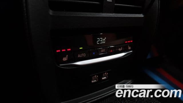 BMW M3 2021 — Photo 7/36