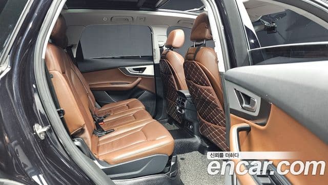 Audi Q7 2019 — Şəkil 12/20