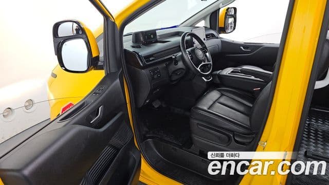 Hyundai Staria 2022 — Şəkil 10/20