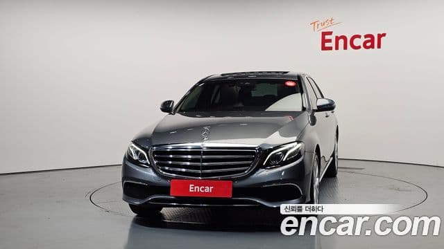 Mercedes-Benz E-Class 2019 — Фото 3/20