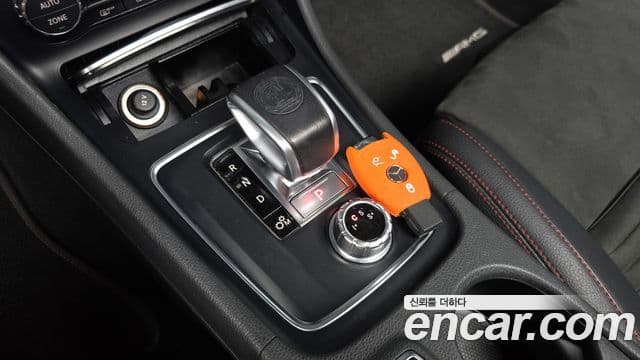 Mercedes-Benz GLA-Class 2018 — Фото 9/20