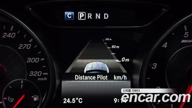 Mercedes-Benz GLA-Class 2018 — Фото 19/20