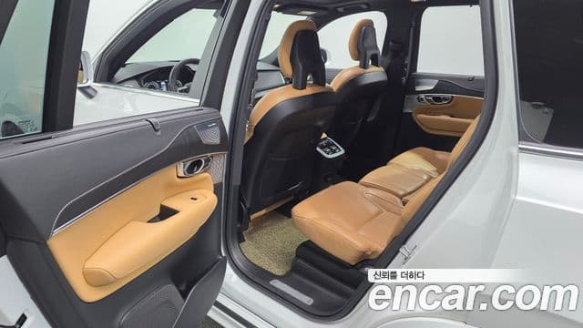 Volvo XC90 2021 — Şəkil 12/20