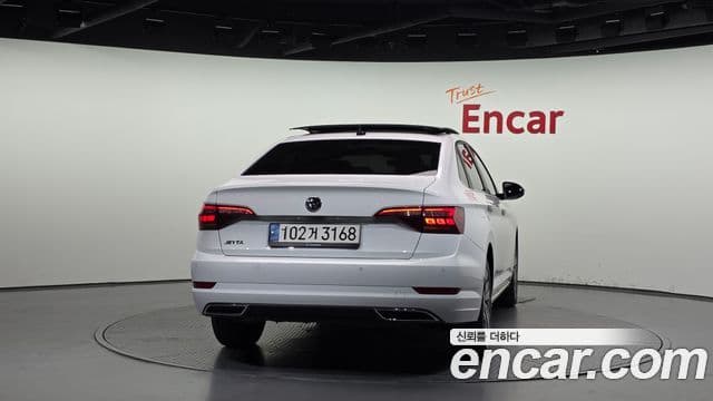 Volkswagen Jetta 2021 — Şəkil 4/20