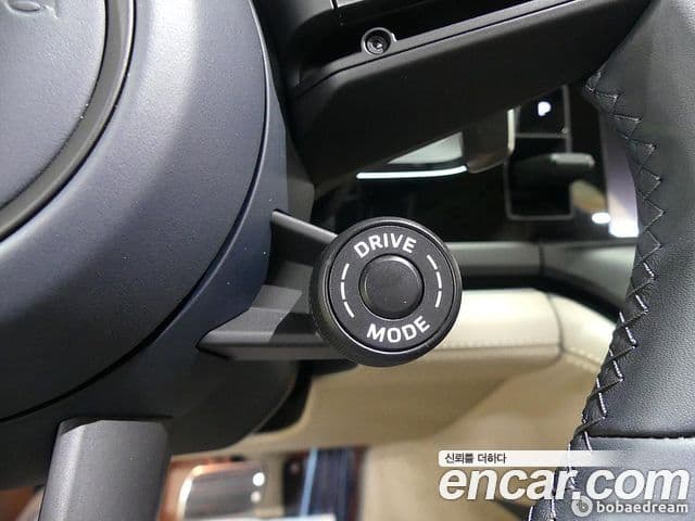 Porsche Panamera 2025 — ფოტო 14/20