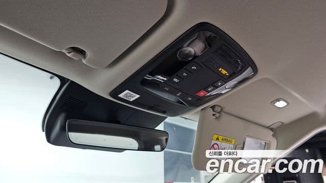 Kia Carnival 2024 — Фото 18/20