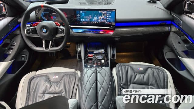 BMW M5 2025 — ფოტო 7/20