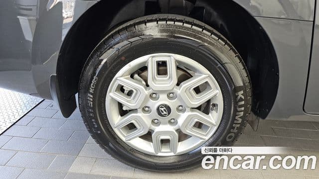 Hyundai Staria 2024 — фото 5 из 20