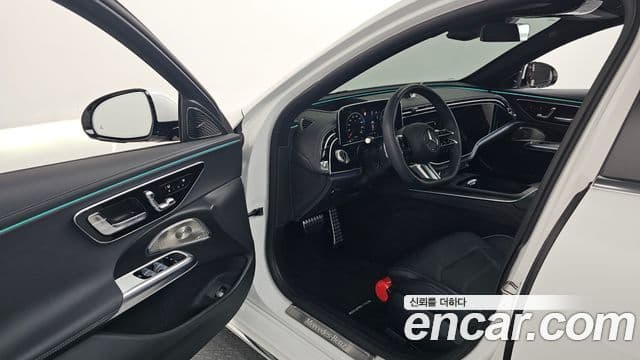 Mercedes-Benz E-Class 2025 — Фото 10/20