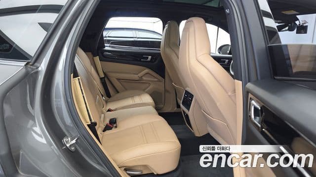 Porsche Cayenne 2019 — Şəkil 12/20