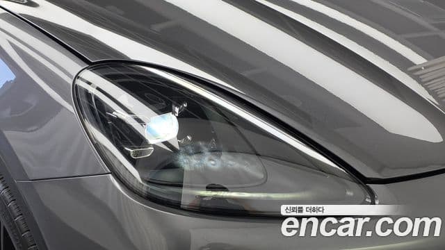 Porsche Cayenne 2019 — Photo 25/32